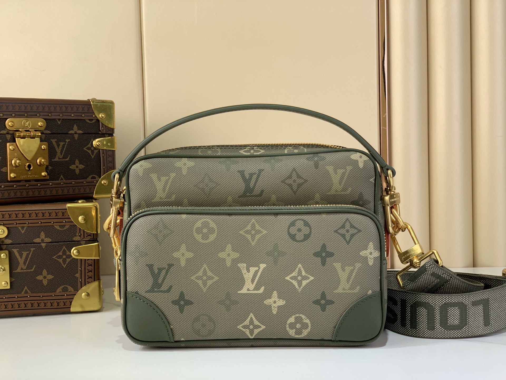 LV Style Beige Leather Top Handle Bag Lookbook Reference image 1