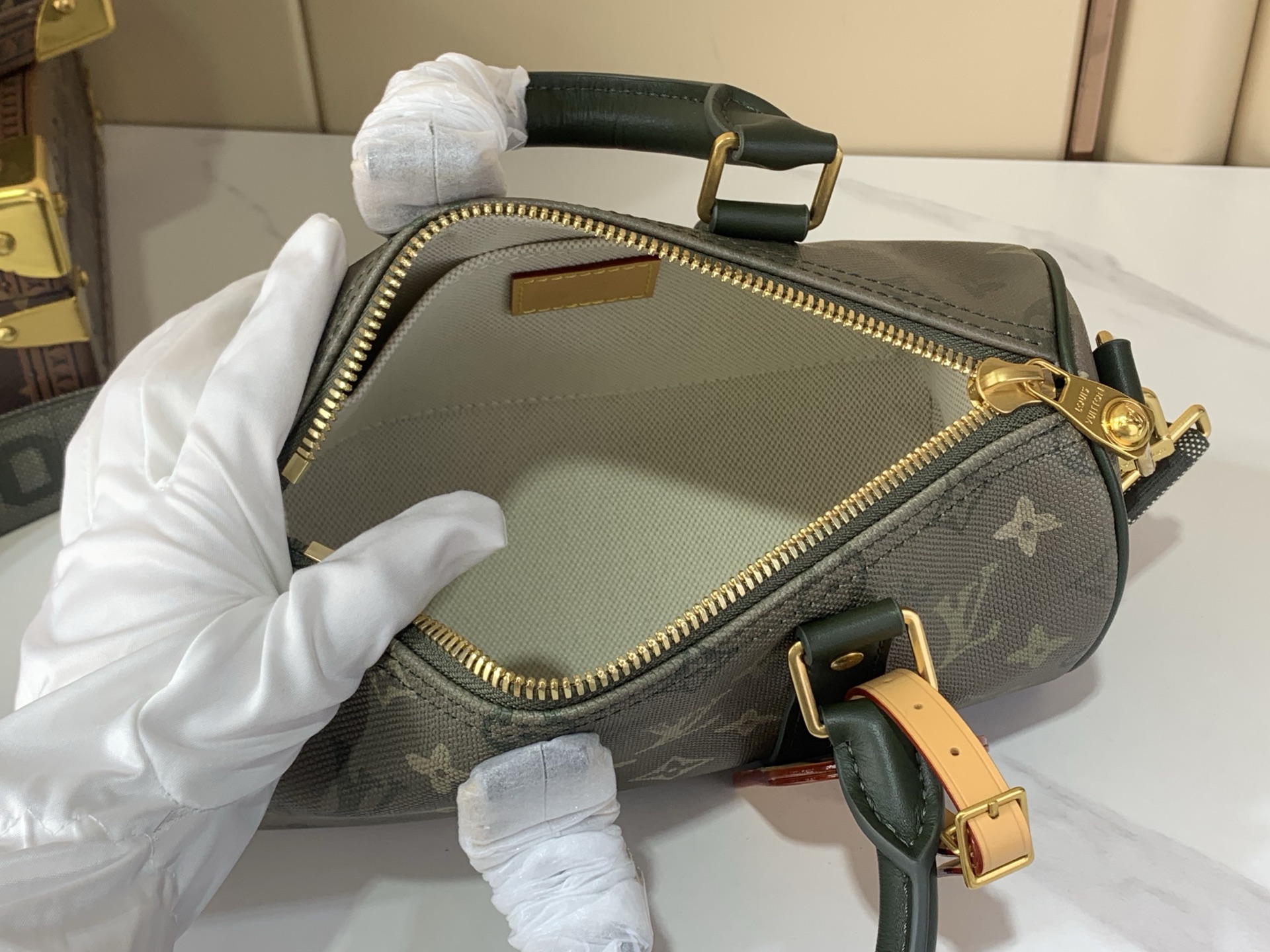 LV Style Beige Canvas Travel Bag Bags Travel Bag detail image 9 from source 759911