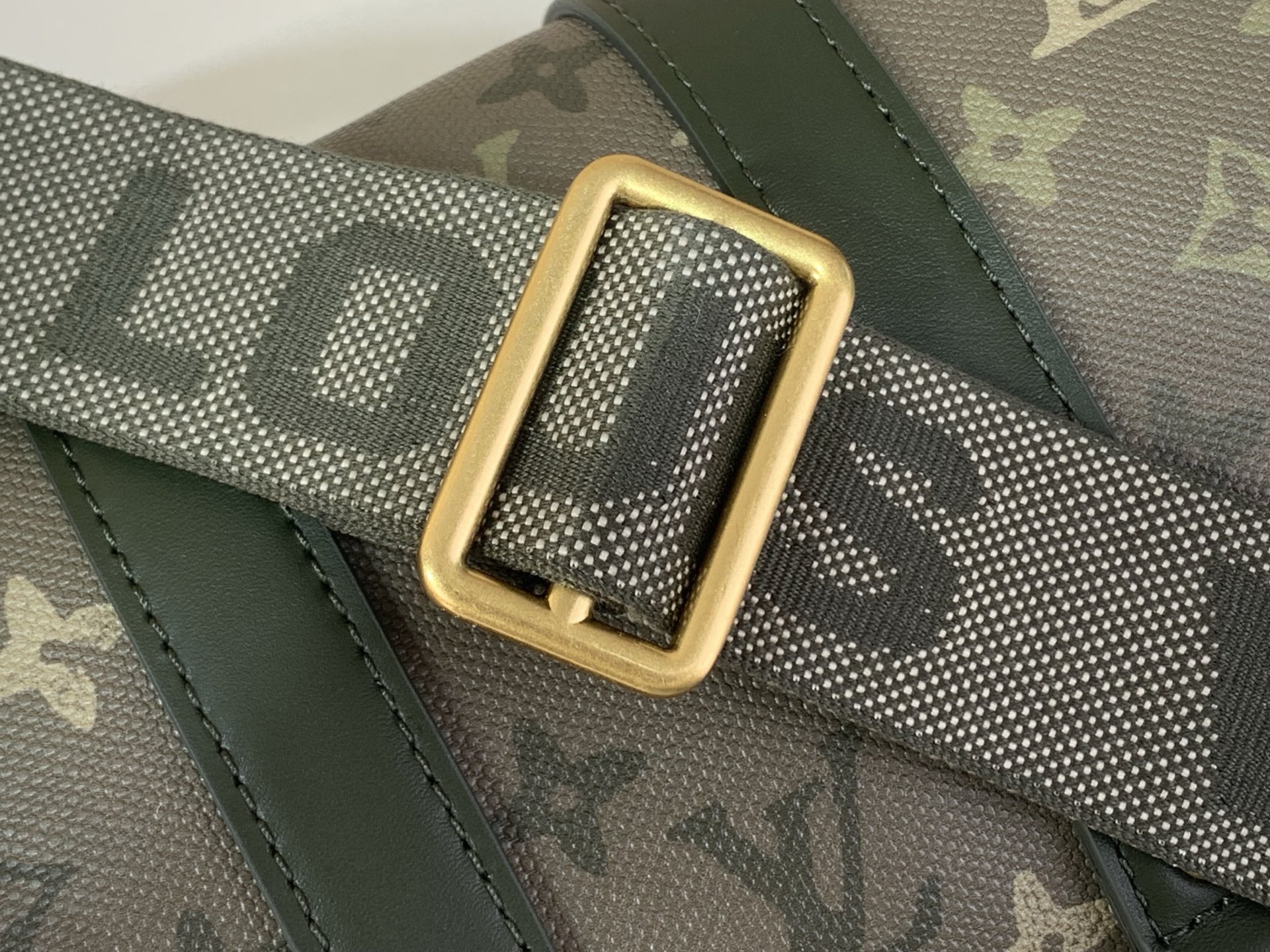 LV Style Beige Canvas Travel Bag Bags Travel Bag detail image 5 from source 759911