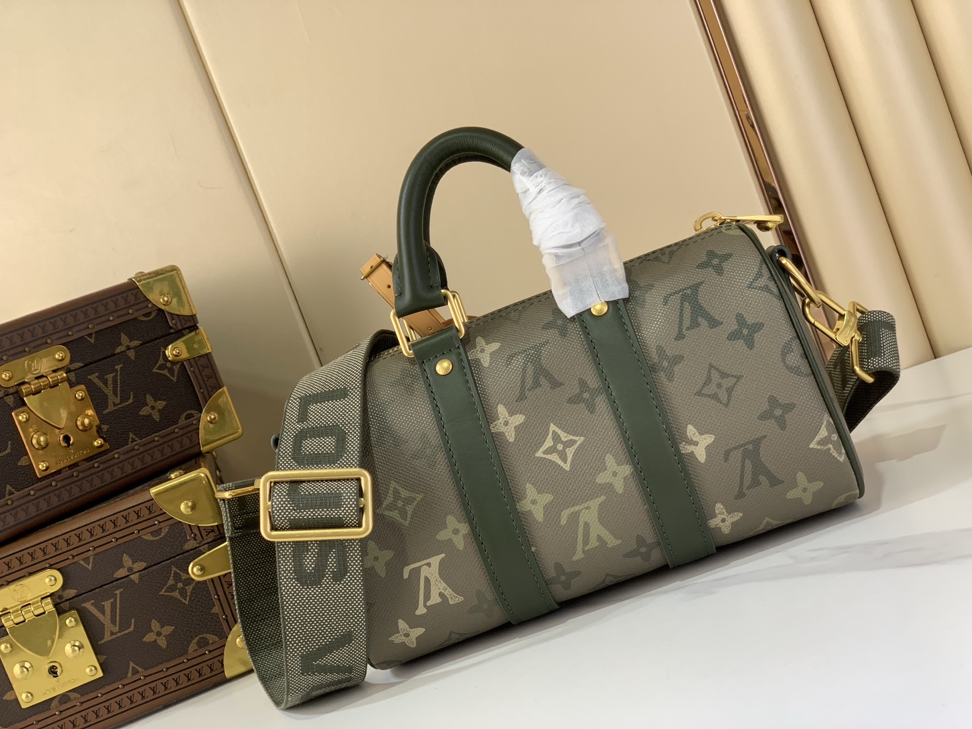 LV Style Beige Canvas Travel Bag Bags Travel Bag detail image 3 from source 759911