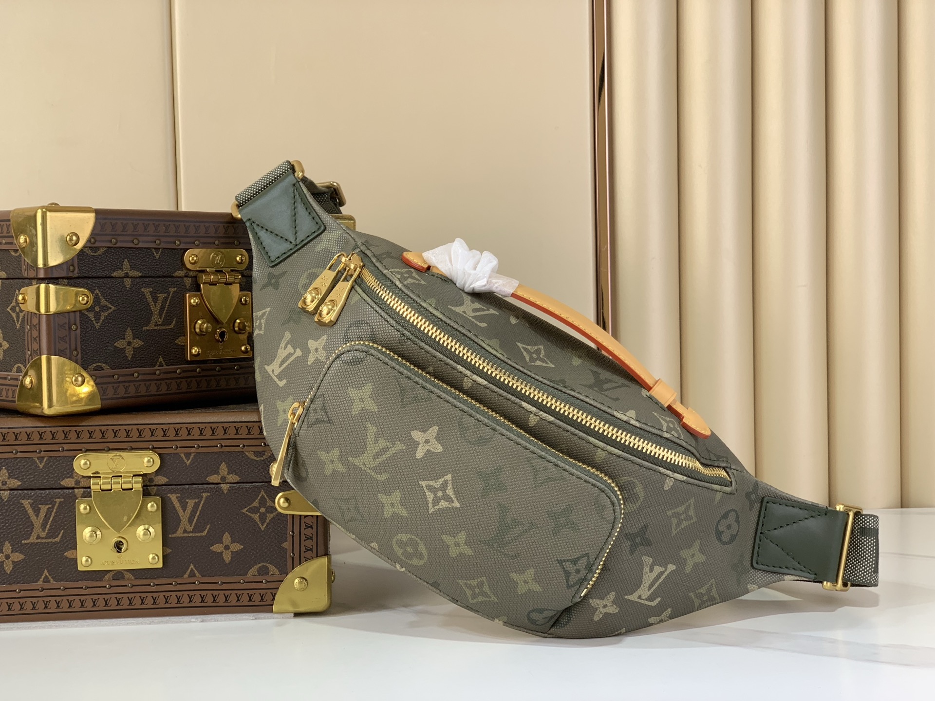 LV Style Beige Canvas Crossbody Bag Lookbook Reference image 1