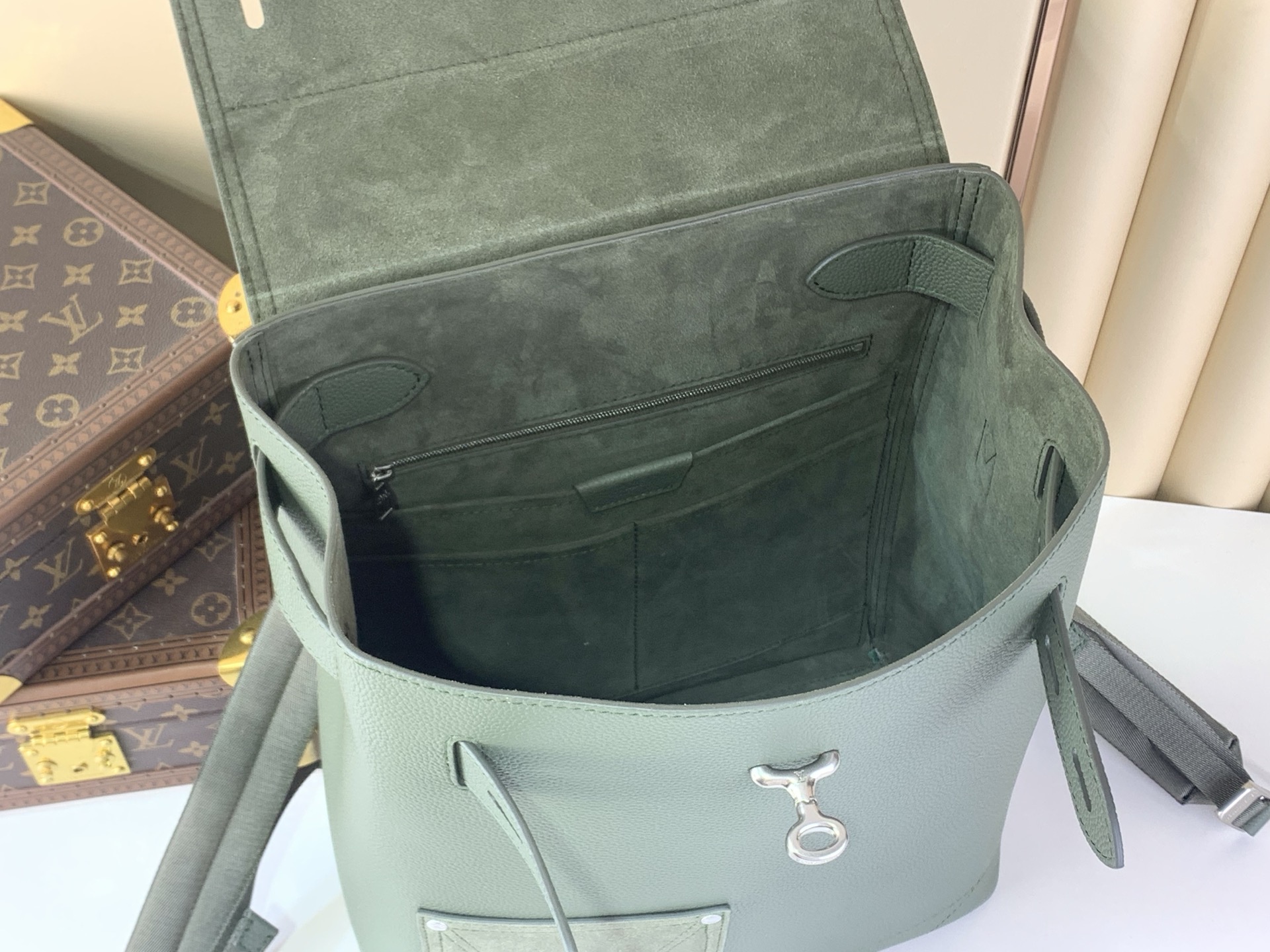 LV Style Beige Leather Backpack Bags Backpack detail image 9 from source 759922
