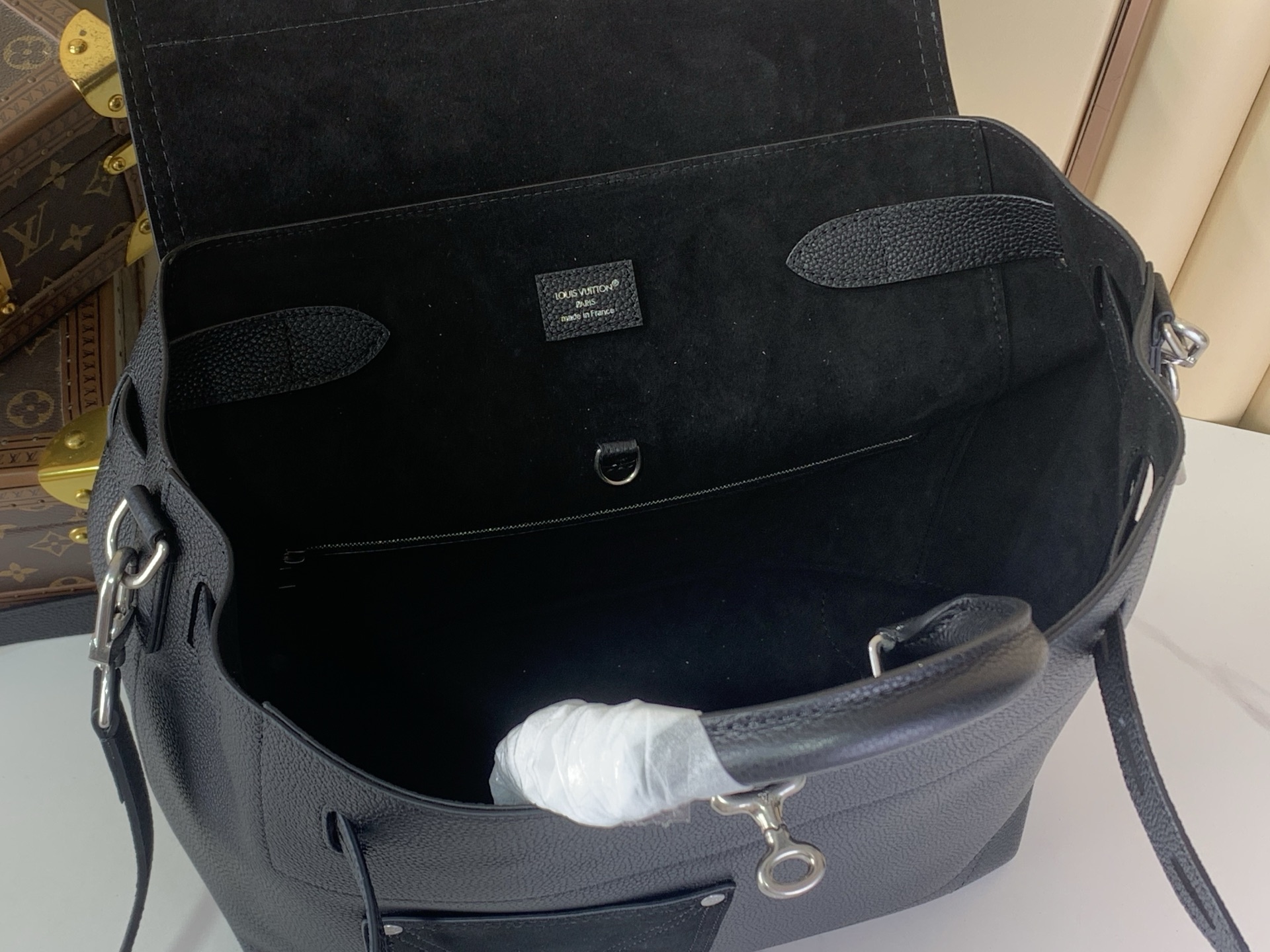 LV Style Black Leather Top Handle Bag style reference detail image 9 from source 760058