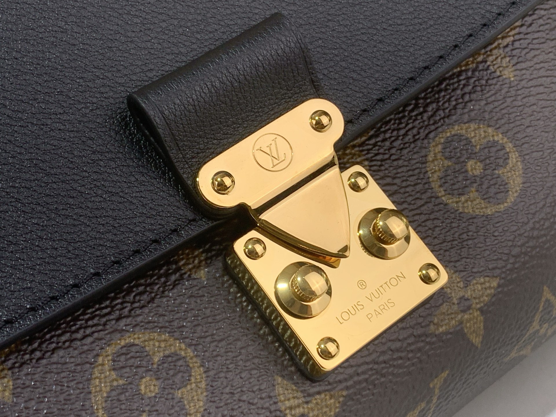 LV Style Black Leather Top Handle Bag style reference detail image 6 from source 770254