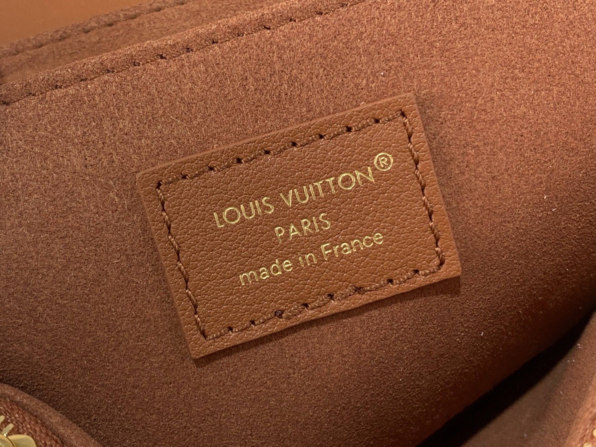 LV Style Black Leather Top Handle Bag style reference detail image 8 from source 770255
