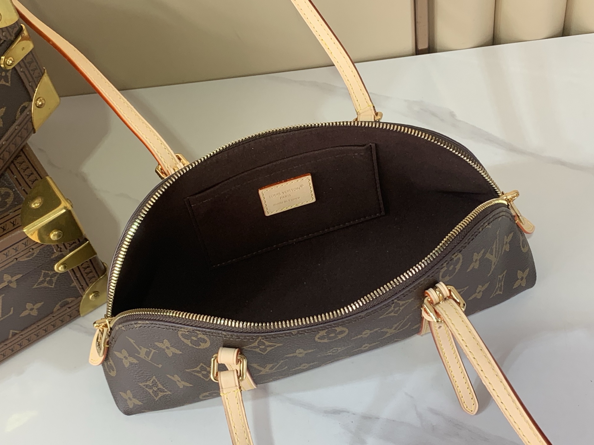 LV Style Beige Leather Card Holder Bags detail image 9 from source 770257