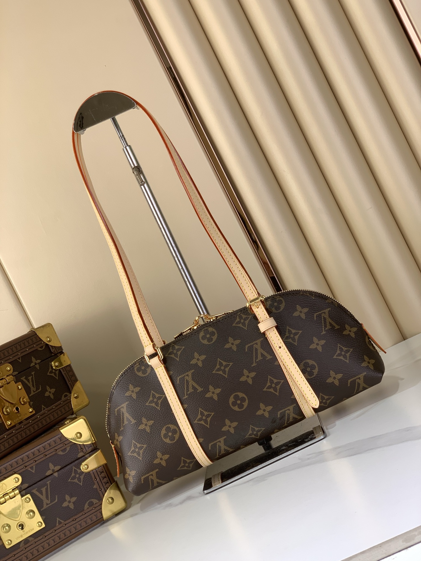 LV Style Beige Leather Card Holder Bags detail image 3 from source 770257