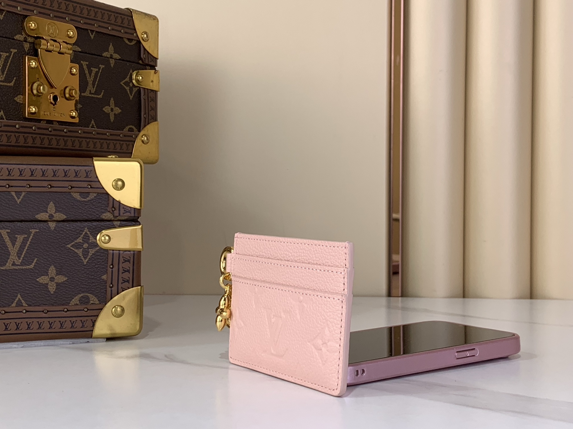 Louis Vuitton M27888 Pink card holder everyday shoulder