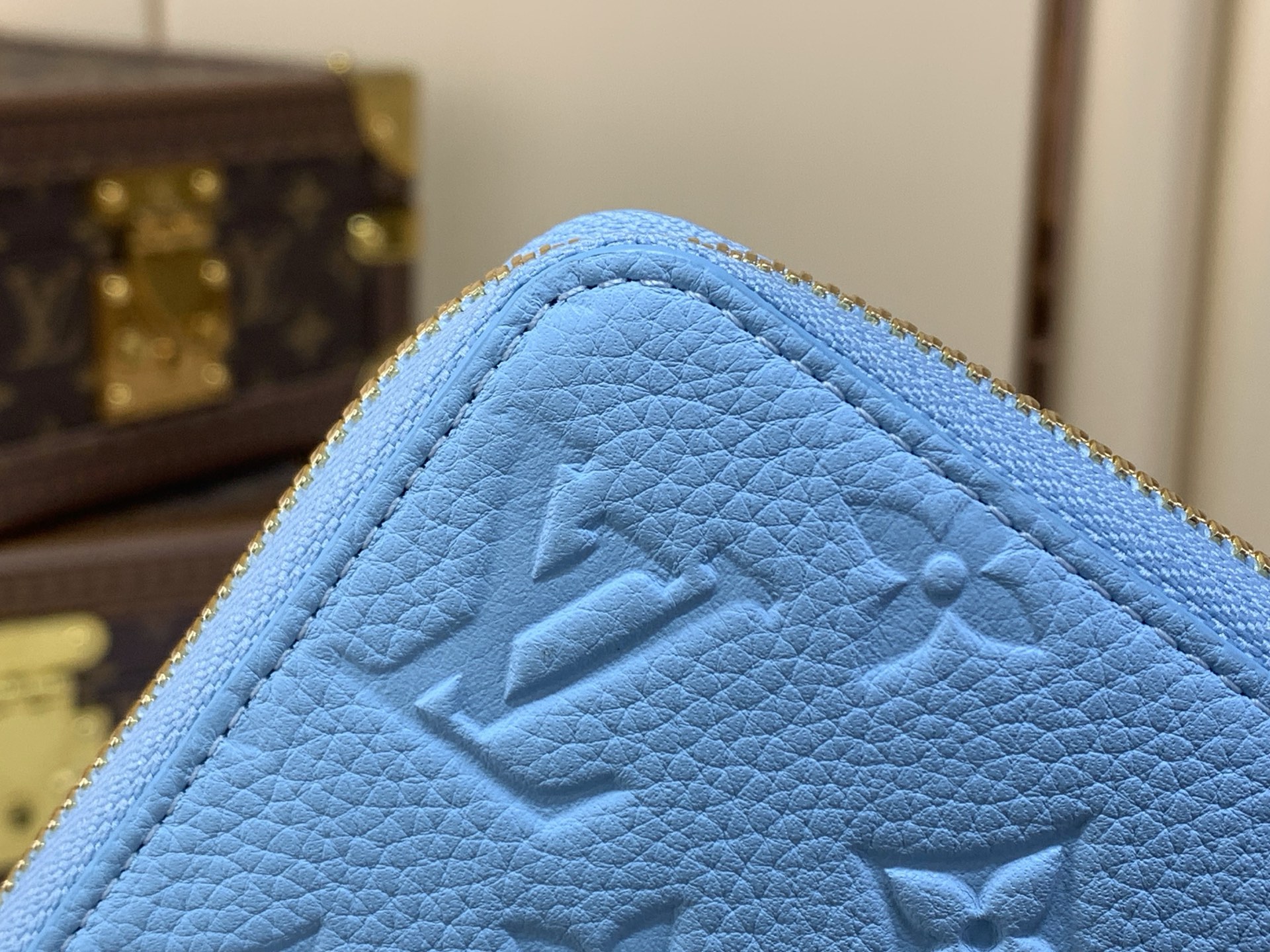 Louis Vuitton M27715 everyday