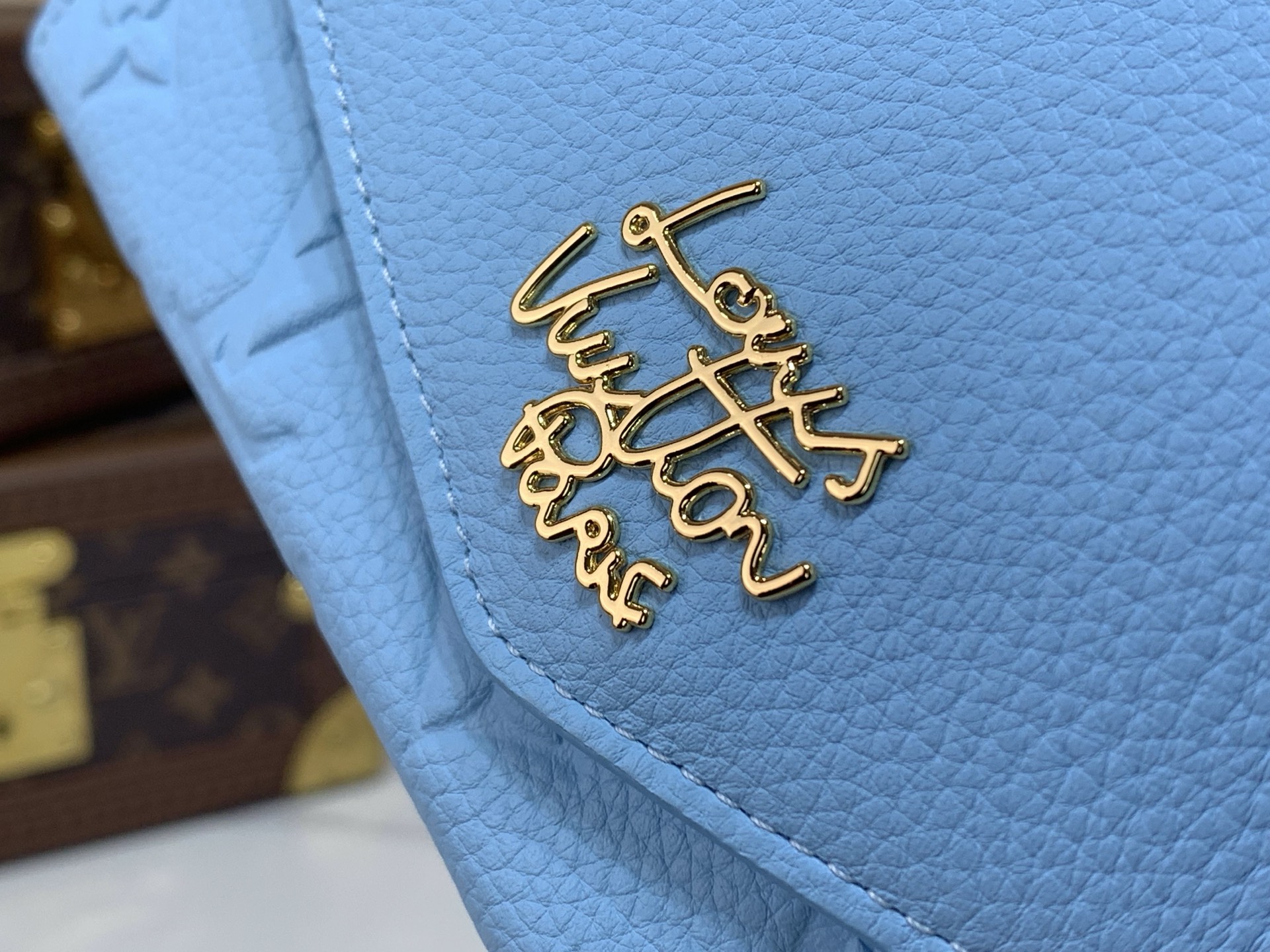 Louis Vuitton M27664 everyday