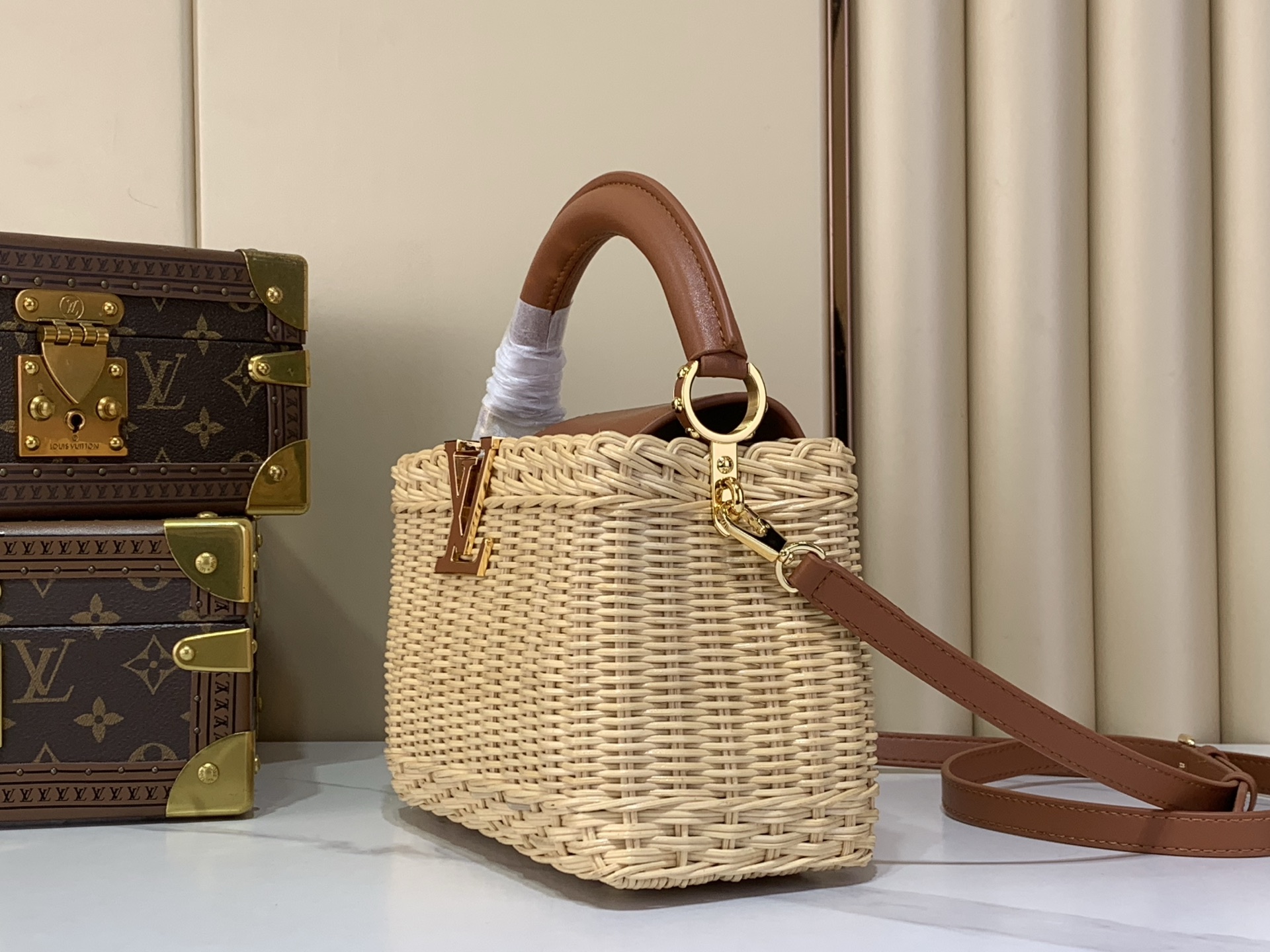 Louis Vuitton Capucines Natural wicker and tan shoulder everyday