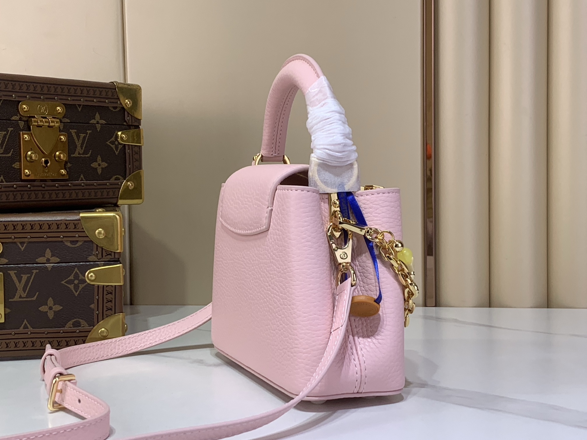 Louis Vuitton Capucines Pink crossbody everyday