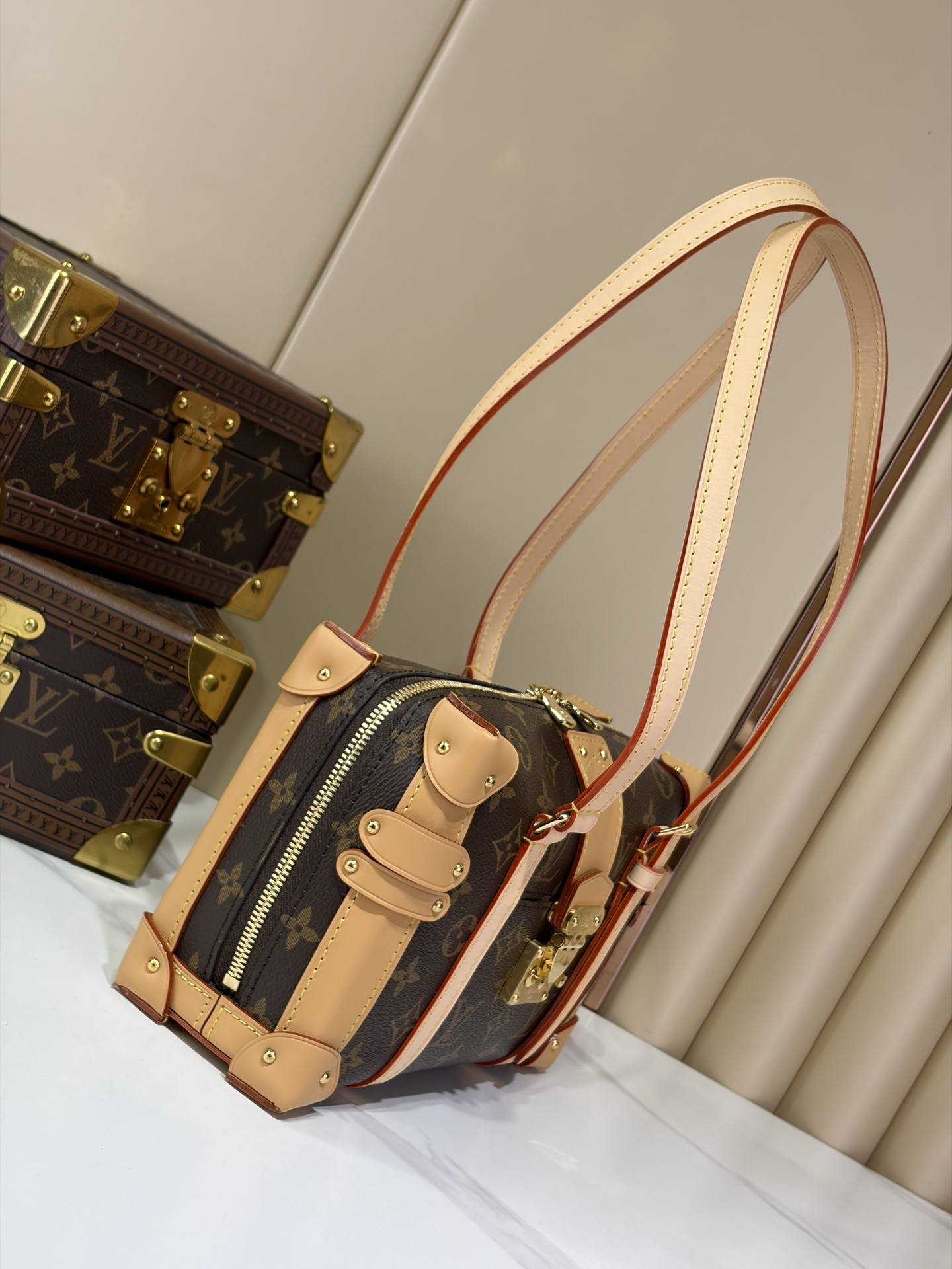 【顶级原单 Malle de Jour 单肩盒子 手袋】M3A169老花（钢五金）  取材经典 Monogram 帆布，