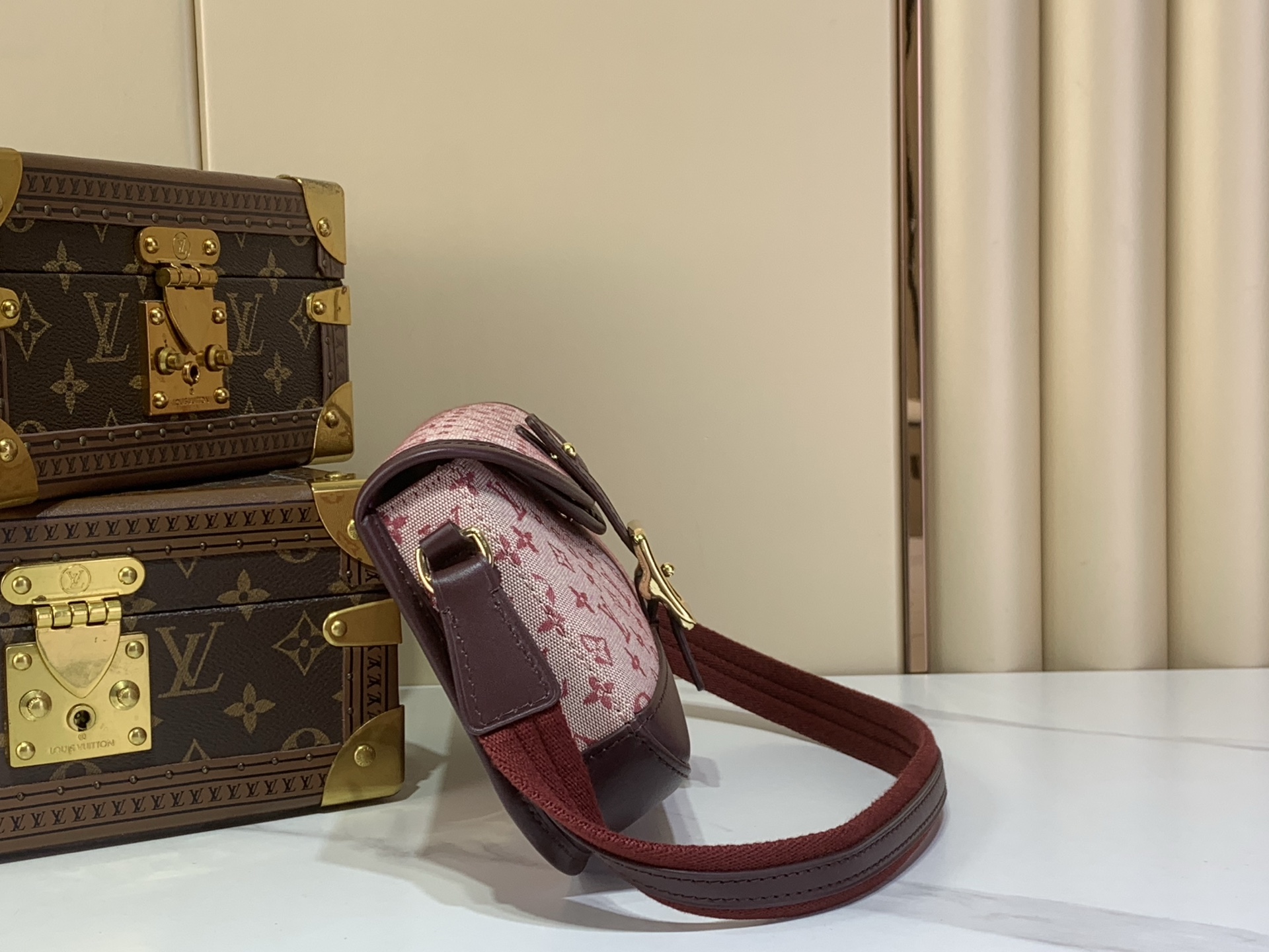 【顶级原单 Vintagelv 中古手袋 】M92693绿色 92692深蓝色 92690灰蓝色 92691树莓粉 92 【顶级原单 Vintagelv 中古手袋 】M92693绿色 92692深蓝色 92690灰蓝色 92691树莓粉 92