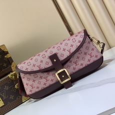 【顶级原单 Vintagelv 中古手袋 】M92693绿色 92692深蓝色 92690灰蓝色 92691树莓粉 92 【顶级原单 Vintagelv 中古手袋 】M92693绿色 92692深蓝色 92690灰蓝色 92691树莓粉 92