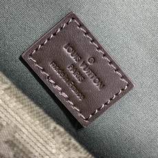 【顶级原单 Vintagelv 中古手袋 】M92693绿色 92692深蓝色 92690灰蓝色 92691树莓粉 92 【顶级原单 Vintagelv 中古手袋 】M92693绿色 92692深蓝色 92690灰蓝色 92691树莓粉 92