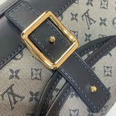 【顶级原单 Vintagelv 中古手袋 】M92693绿色 92692深蓝色 92690灰蓝色 92691树莓粉 92 【顶级原单 Vintagelv 中古手袋 】M92693绿色 92692深蓝色 92690灰蓝色 92691树莓粉 92