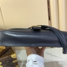 【顶级原单 Vintagelv 中古手袋 】M92693绿色 92692深蓝色 92690灰蓝色 92691树莓粉 92 【顶级原单 Vintagelv 中古手袋 】M92693绿色 92692深蓝色 92690灰蓝色 92691树莓粉 92