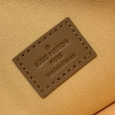 【顶级原单 Vintagelv 中古手袋 】M92693绿色 92692深蓝色 92690灰蓝色 92691树莓粉 92 【顶级原单 Vintagelv 中古手袋 】M92693绿色 92692深蓝色 92690灰蓝色 92691树莓粉 92