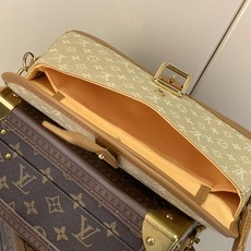 【顶级原单 Vintagelv 中古手袋 】M92693绿色 92692深蓝色 92690灰蓝色 92691树莓粉 92 【顶级原单 Vintagelv 中古手袋 】M92693绿色 92692深蓝色 92690灰蓝色 92691树莓粉 92
