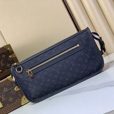 【顶级原单 Lucille小号中古手提袋】M92333黄色 92331树莓粉 92330深蓝色 92332绿色 9233 【顶级原单 Lucille小号中古手提袋】M92333黄色 92331树莓粉 92330深蓝色 92332绿色 9233