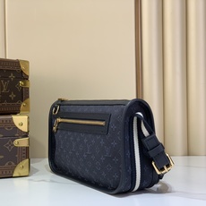 【顶级原单 Lucille小号中古手提袋】M92333黄色 92331树莓粉 92330深蓝色 92332绿色 9233 【顶级原单 Lucille小号中古手提袋】M92333黄色 92331树莓粉 92330深蓝色 92332绿色 9233