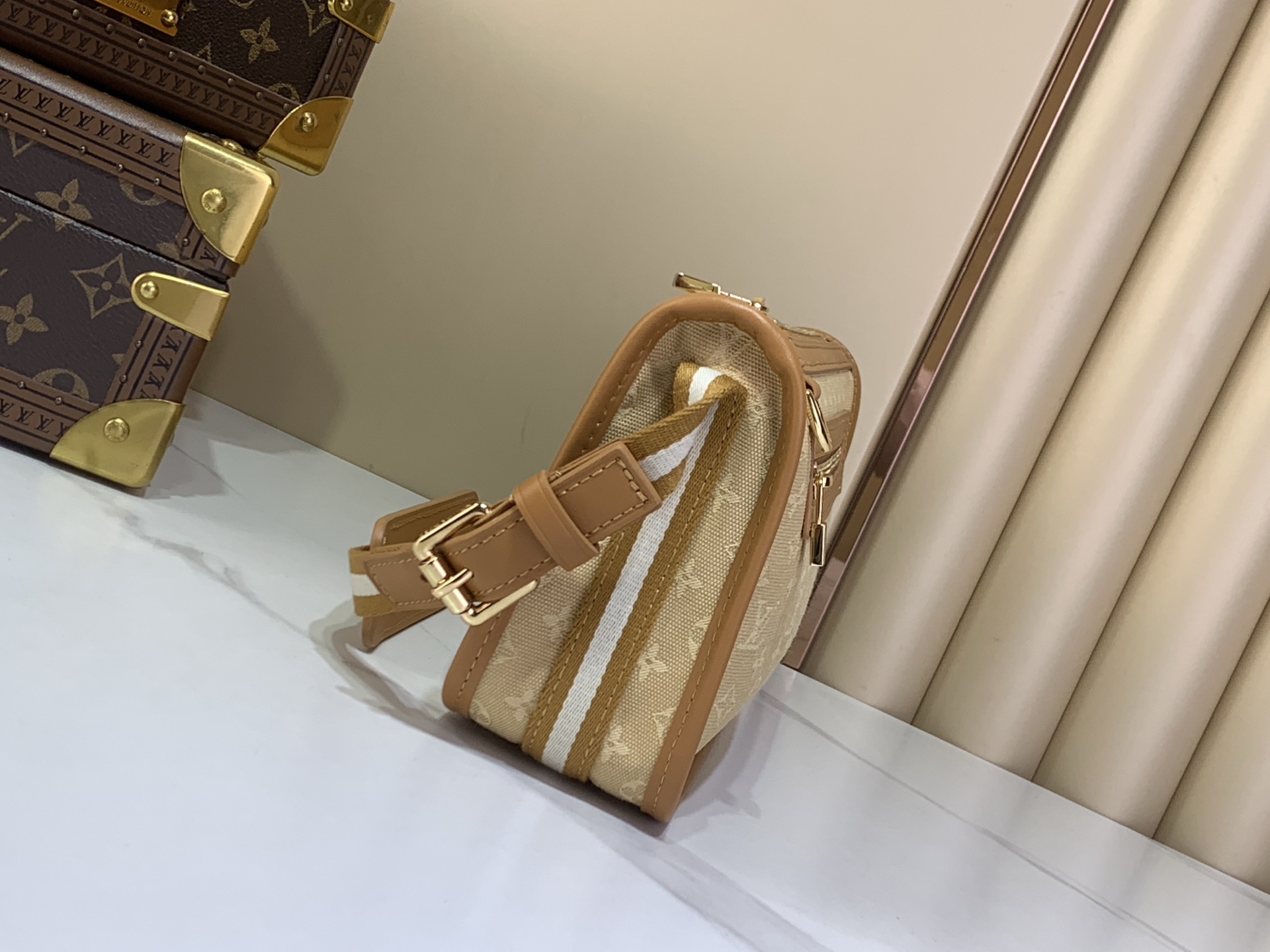 【顶级原单 Lucille小号中古手提袋】M92333黄色 92331树莓粉 92330深蓝色 92332绿色 9233 【顶级原单 Lucille小号中古手提袋】M92333黄色 92331树莓粉 92330深蓝色 92332绿色 9233