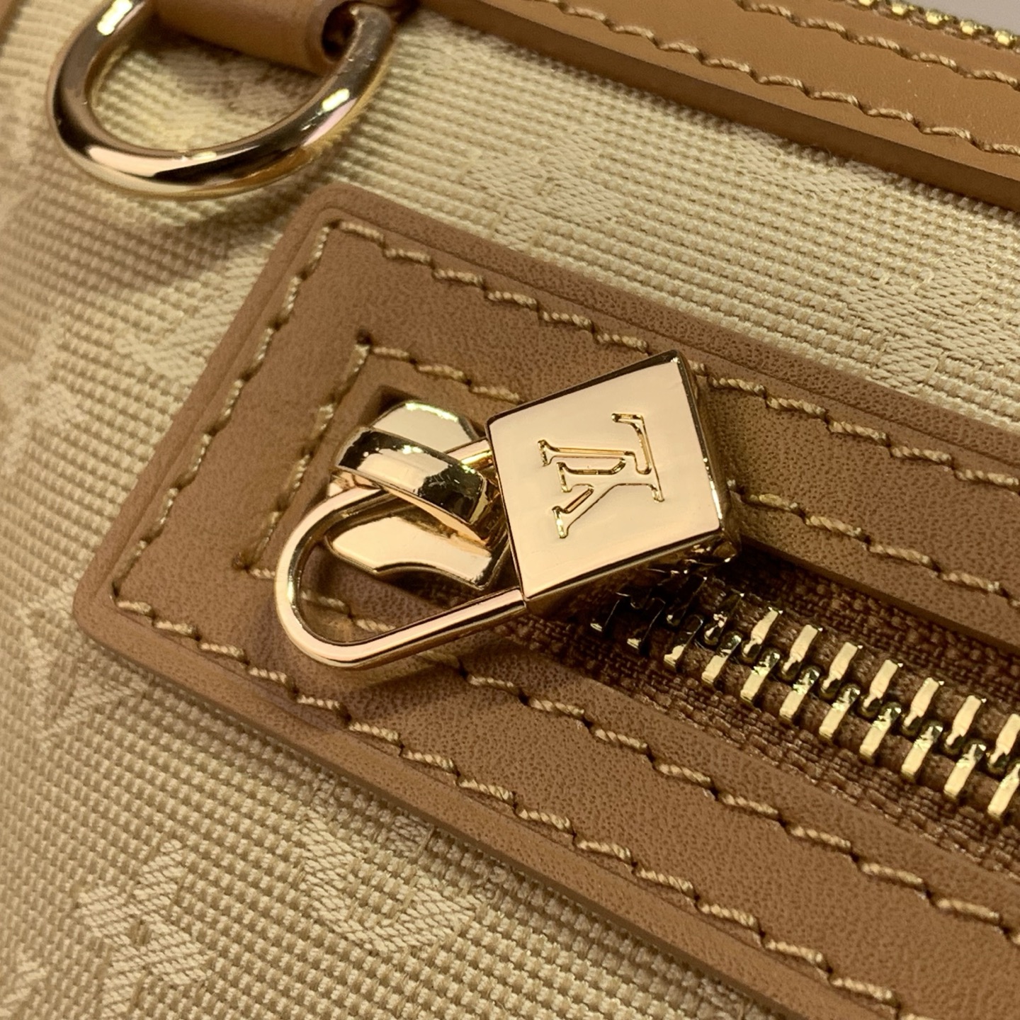 【顶级原单 Lucille小号中古手提袋】M92333黄色 92331树莓粉 92330深蓝色 92332绿色 9233 【顶级原单 Lucille小号中古手提袋】M92333黄色 92331树莓粉 92330深蓝色 92332绿色 9233