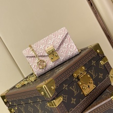 【顶级原单 POUCH METIS 腰带】 M4930Z 粉色(提花) 本款 LV Pouch Metis 腰带以考究笔 【顶级原单 POUCH METIS 腰带】 M4930Z 粉色(提花) 本款 LV Pouch Metis 腰带以考究笔