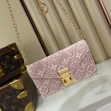 【顶级原单 POUCH METIS 腰带】 M4930Z 粉色(提花) 本款 LV Pouch Metis 腰带以考究笔 【顶级原单 POUCH METIS 腰带】 M4930Z 粉色(提花) 本款 LV Pouch Metis 腰带以考究笔
