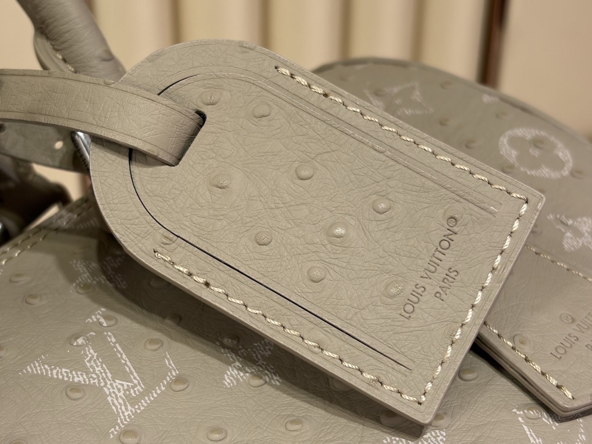 【顶级原单 SPEEDY BANDOULIÈRE 30 手袋 】M24426 灰色/牛皮压鸵鸟纹 本款 Speedy 【顶级原单 SPEEDY BANDOULIÈRE 30 手袋 】M24426 灰色/牛皮压鸵鸟纹 本款 Speedy