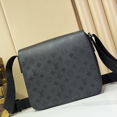 【顶级原单 BASTILLE 小号手袋】M2A195 黑花丝印 本款 Bastille 小号邮差包以 Monogram 【顶级原单 BASTILLE 小号手袋】M2A195 黑花丝印 本款 Bastille 小号邮差包以 Monogram