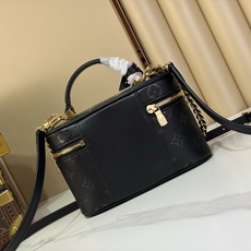 【顶级原单 VANITY CHAIN POUCH 手袋】M3A372 黑花丝印 本款 Vanity Chain Pouc 【顶级原单 VANITY CHAIN POUCH 手袋】M3A372 黑花丝印 本款 Vanity Chain Pouc