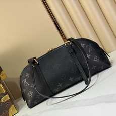 【顶级原单 Squire East-West 单肩手袋】M3A167黑花丝印 出自 Monogram Ink 系列,以亮 【顶级原单 Squire East-West 单肩手袋】M3A167黑花丝印 出自 Monogram Ink 系列,以亮
