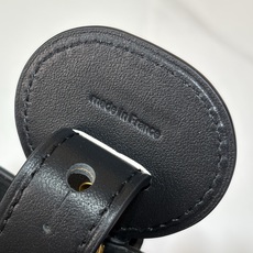 【顶级原单ALL IN BB 手袋 】M3A156 黑花丝印 本款 All In BB 手袋出自 Monogram In 【顶级原单ALL IN BB 手袋 】M3A156 黑花丝印 本款 All In BB 手袋出自 Monogram In