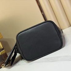 【顶级原单ALL IN BB 手袋 】M3A156 黑花丝印 本款 All In BB 手袋出自 Monogram In 【顶级原单ALL IN BB 手袋 】M3A156 黑花丝印 本款 All In BB 手袋出自 Monogram In