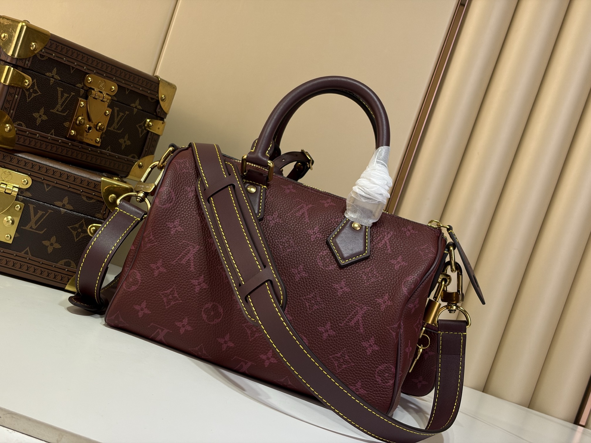 【顶级原单 SPEEDY  BANDOULIÈRE 25 手袋】M2A417 酒红色 本款 Speedy  25 Ban