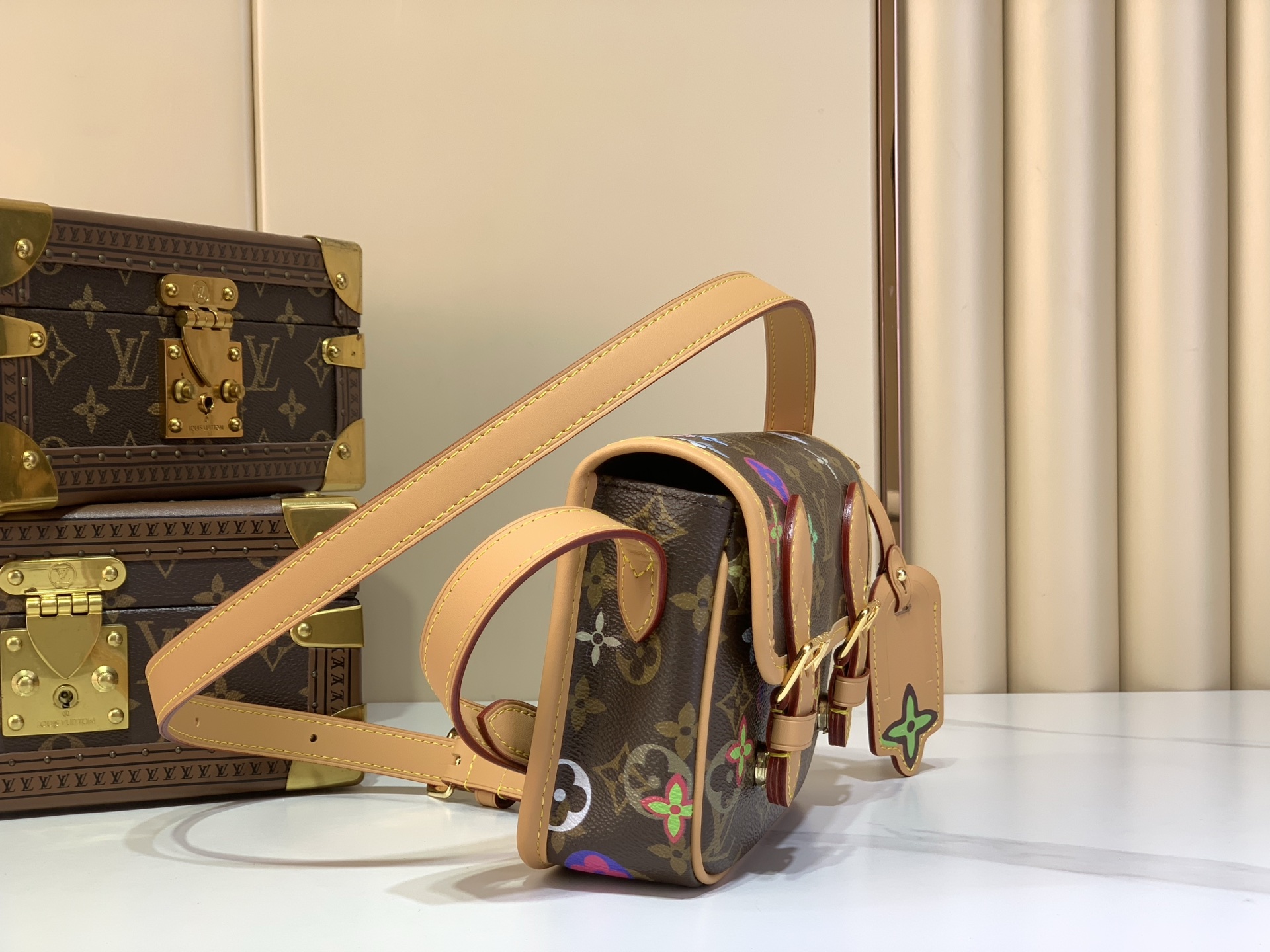 【顶级原单 SATCHEL 迷你手袋】 m26805 复古/缤纷彩色(pvc) 本款 Satchel 迷你手袋出自 Mo 【顶级原单 SATCHEL 迷你手袋】 m26805 复古/缤纷彩色(pvc) 本款 Satchel 迷你手袋出自 Mo