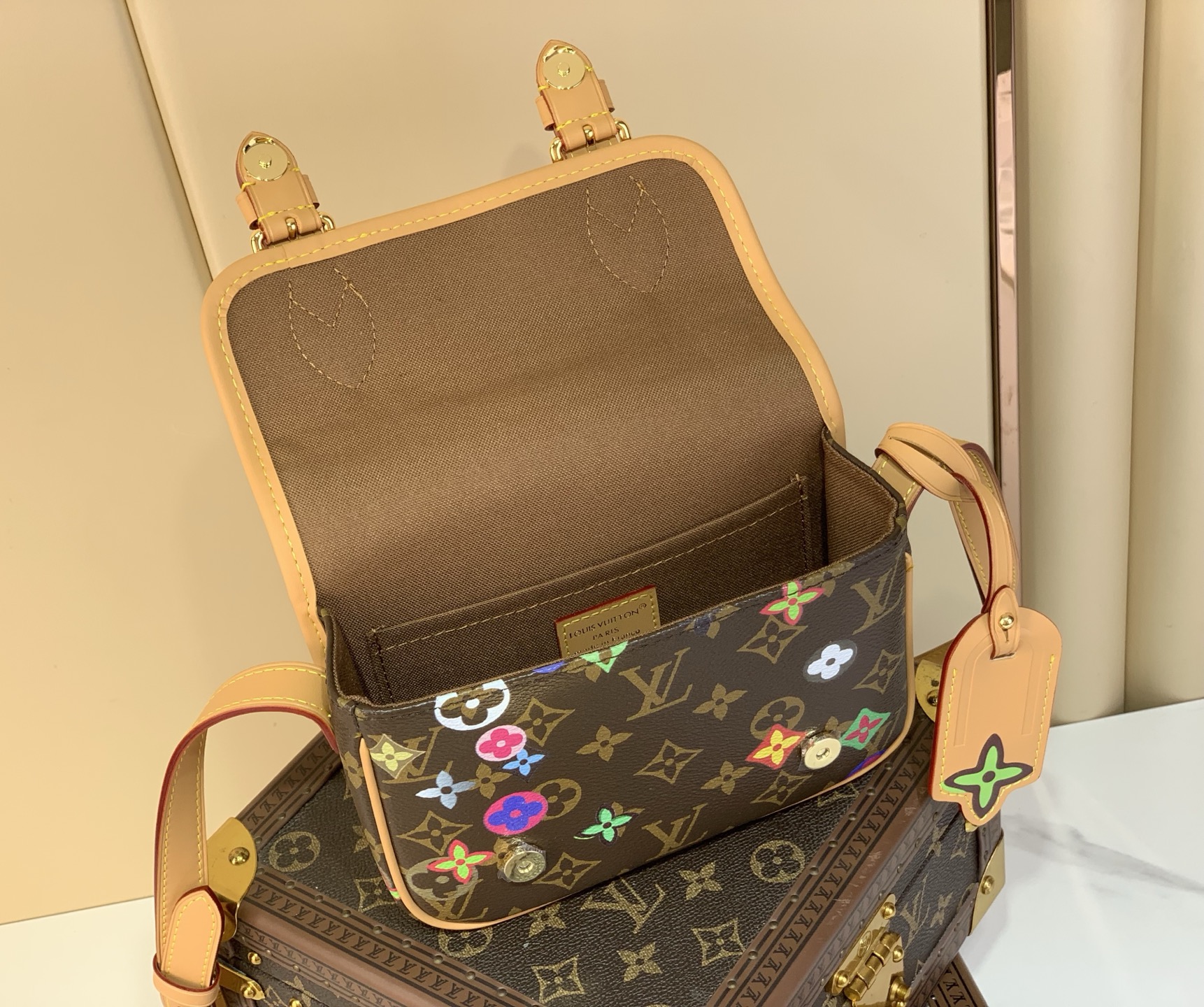 【顶级原单 SATCHEL 迷你手袋】 m26805 复古/缤纷彩色(pvc) 本款 Satchel 迷你手袋出自 Mo 【顶级原单 SATCHEL 迷你手袋】 m26805 复古/缤纷彩色(pvc) 本款 Satchel 迷你手袋出自 Mo