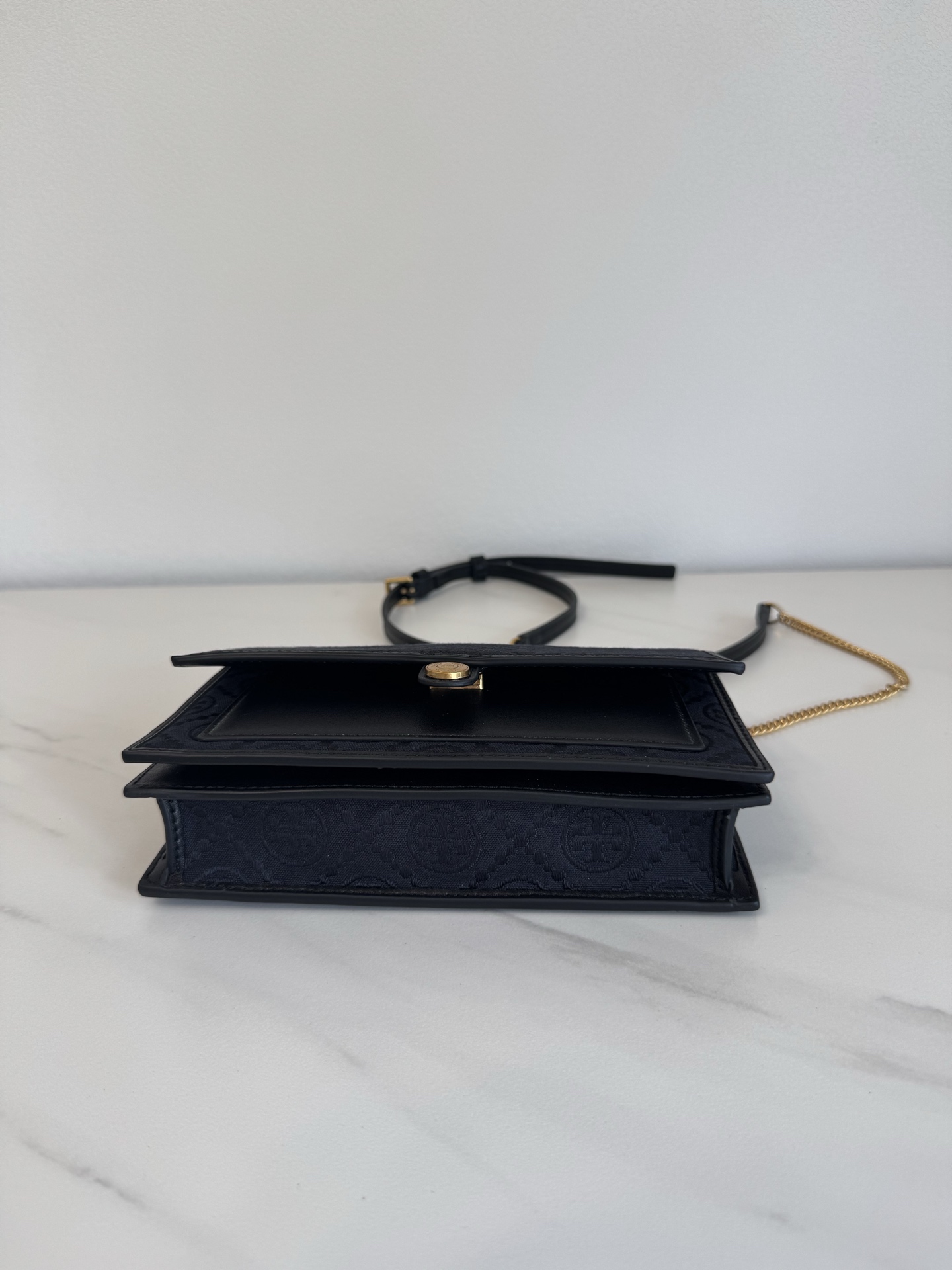 Tory Burch ～Tory Burch23年新款T Monogram系列单肩信封包 风琴款式 实用百搭