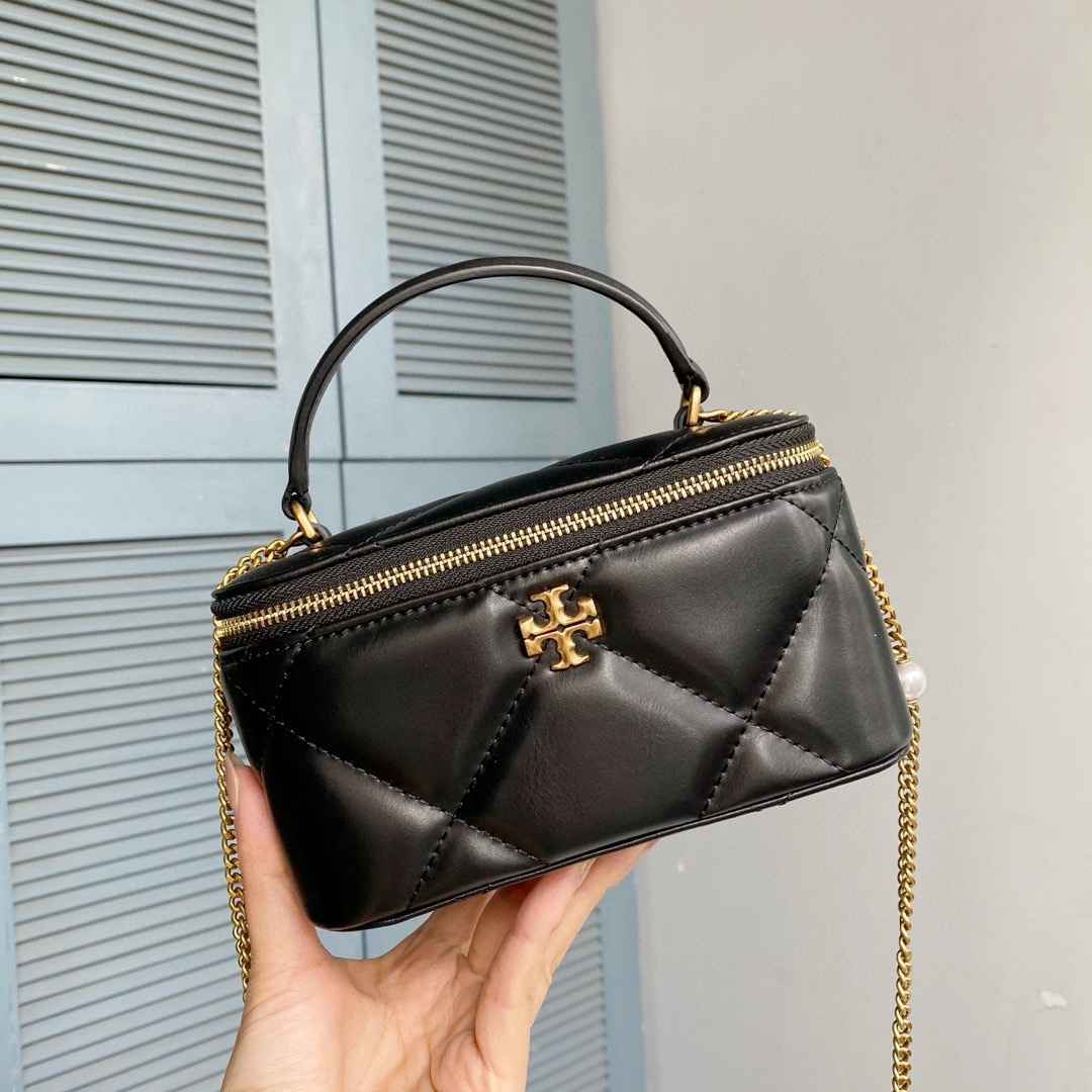Tory Burch ～Tory Burch新款Kira化妆盒子包 牛皮材质柔软经久耐用 菱格形绗缝立体蓬松