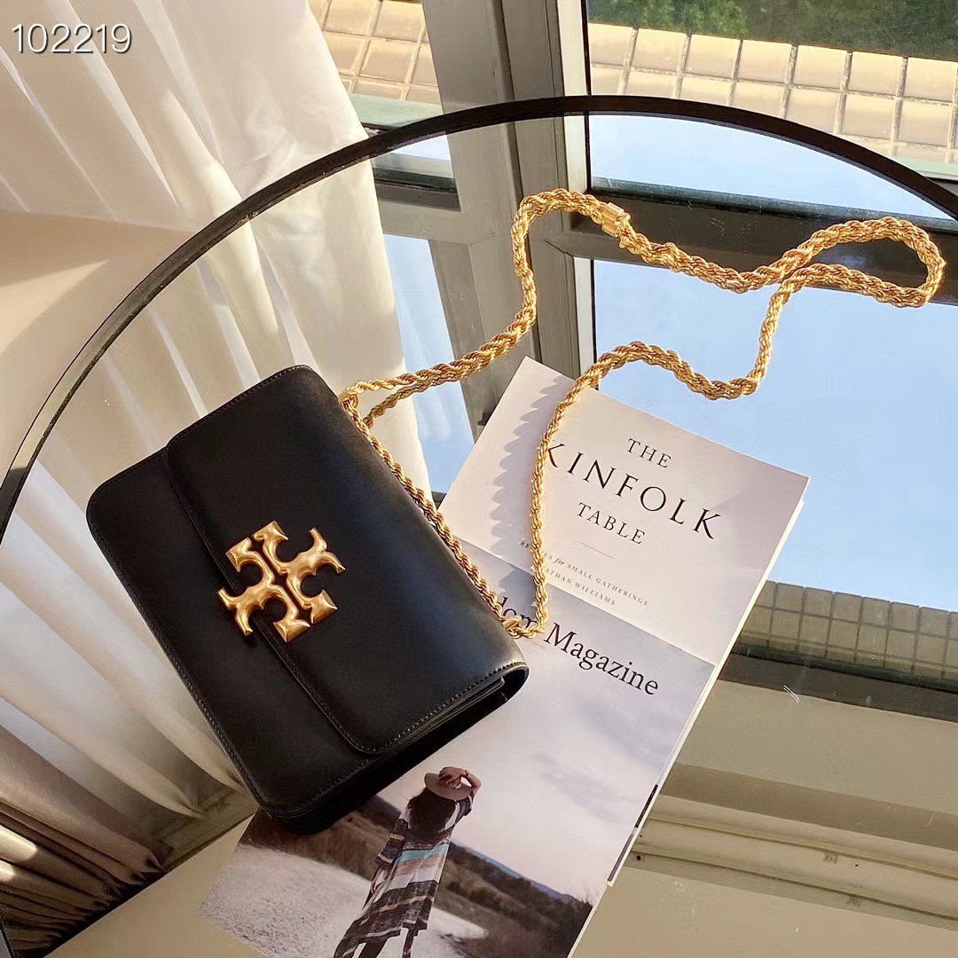 Tory Burch ～TB新款大号豆腐包 四个颜色 黑色、酒红色、棕色、米白 链条可以单肩和斜挎两用