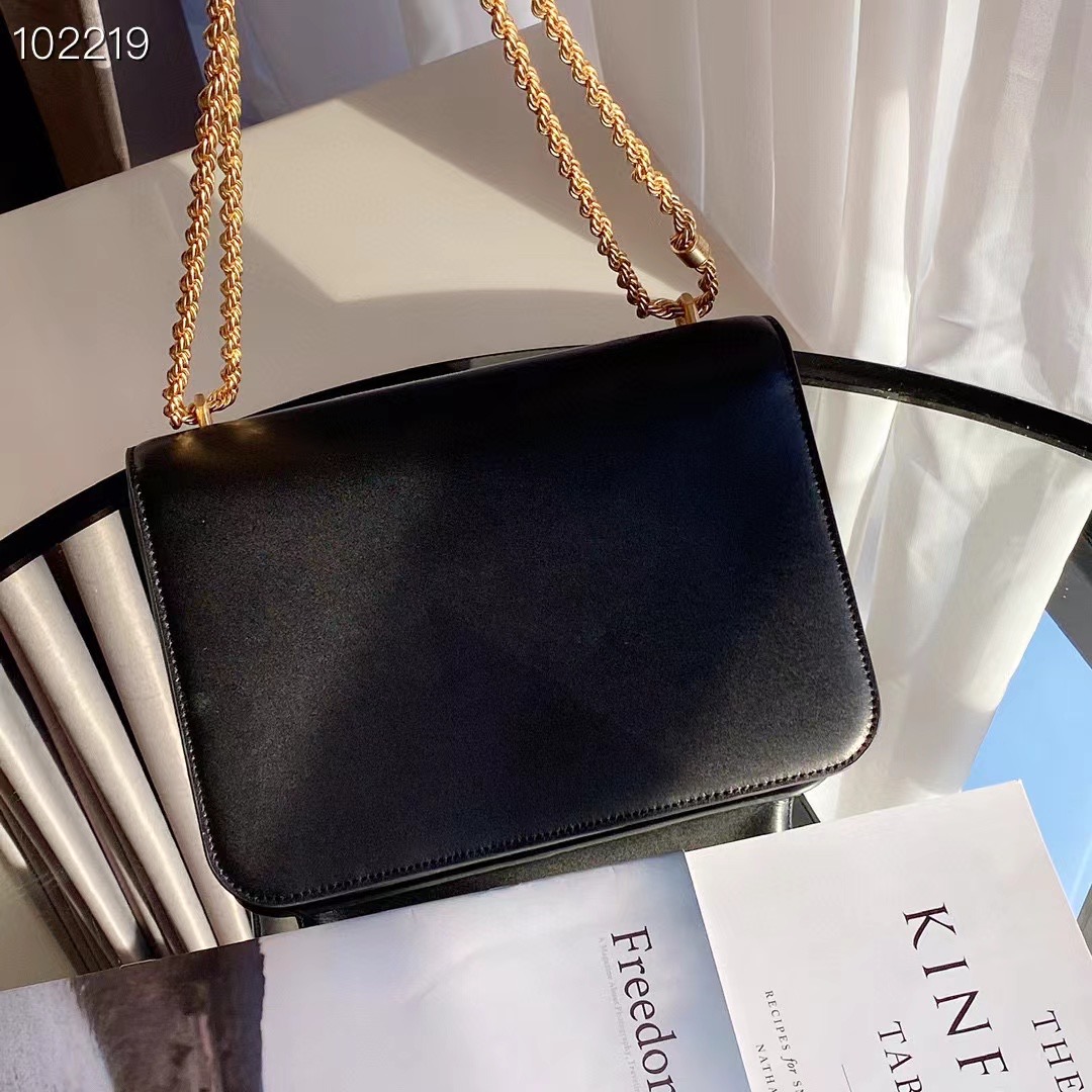 Tory Burch ～TB新款大号豆腐包 四个颜色 黑色、酒红色、棕色、米白 链条可以单肩和斜挎两用