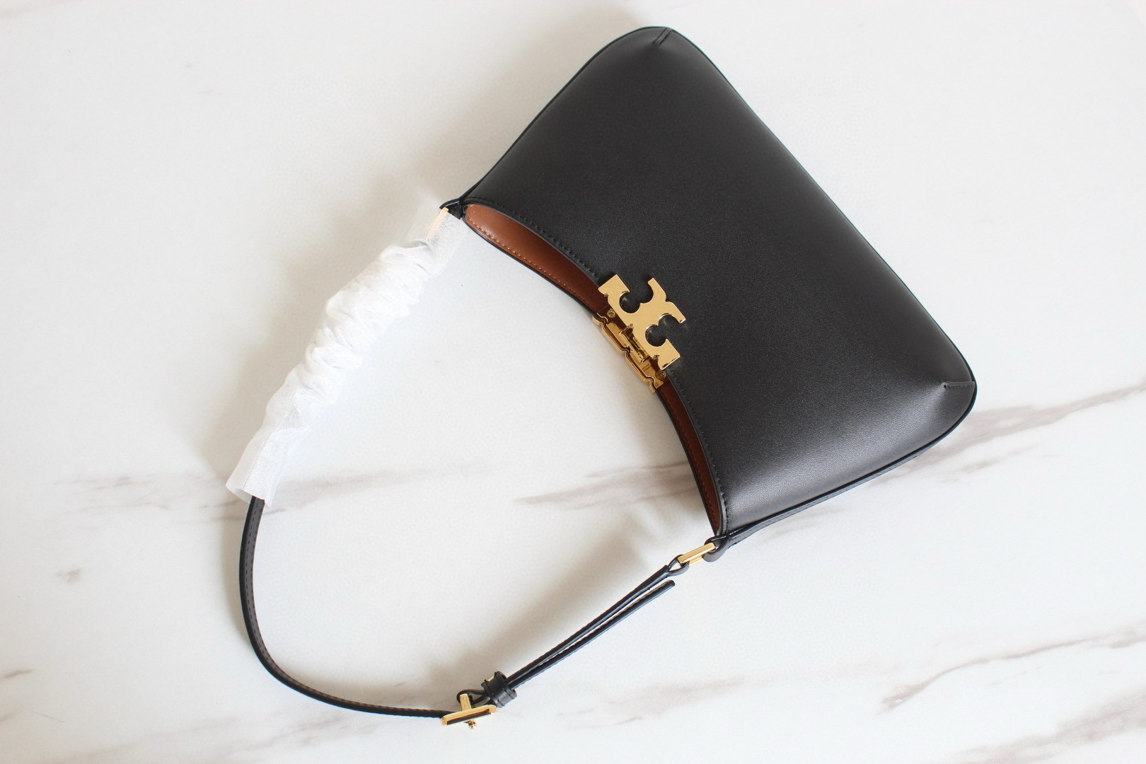 Tory Burch ～ToryBurch新款单肩腋下 Eleanor Slim 肩背包 精选头层纳帕牛皮材质打造