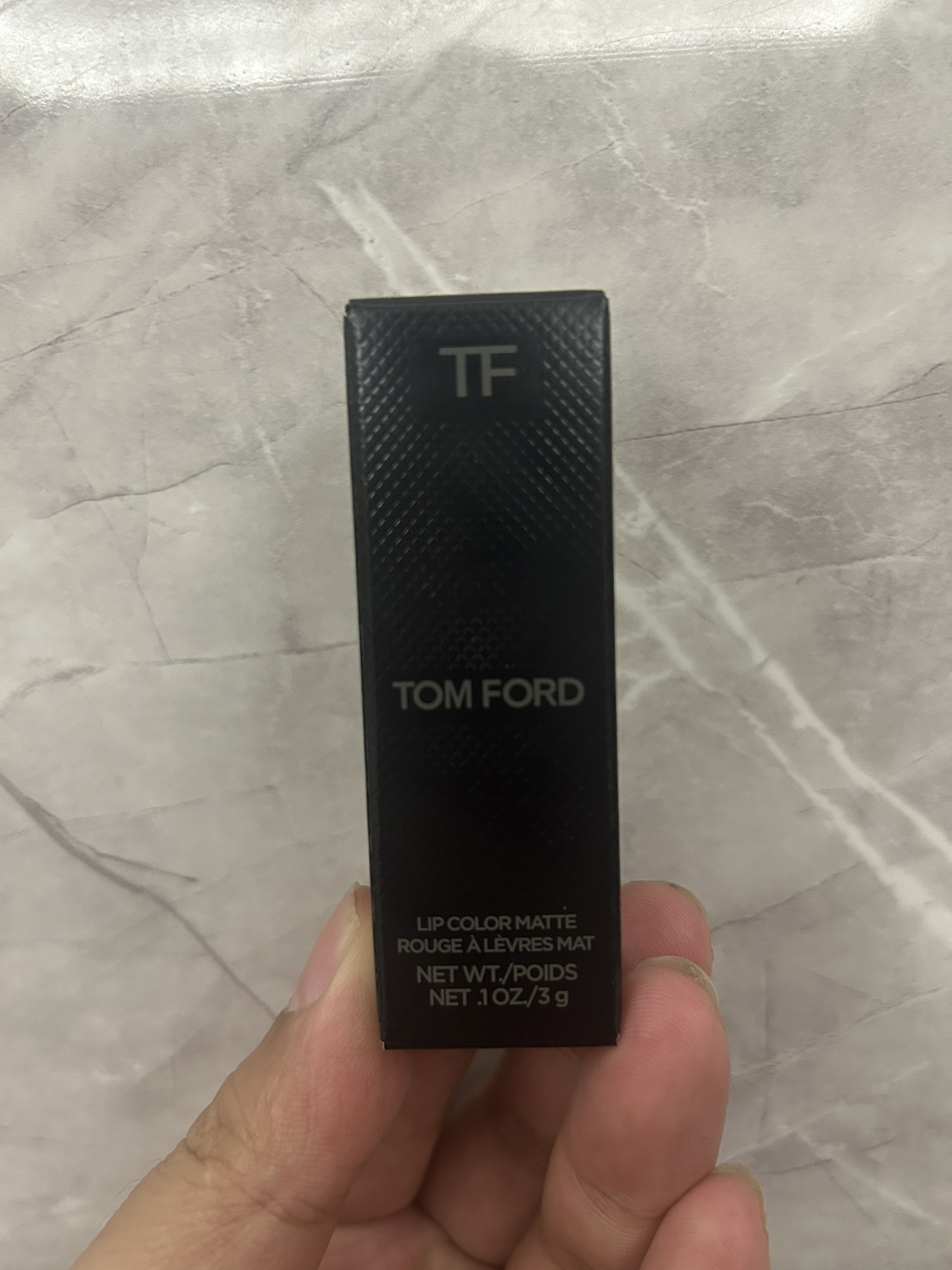 Tf lápiz labial negro brillante! Números de color: 16#, 100#.