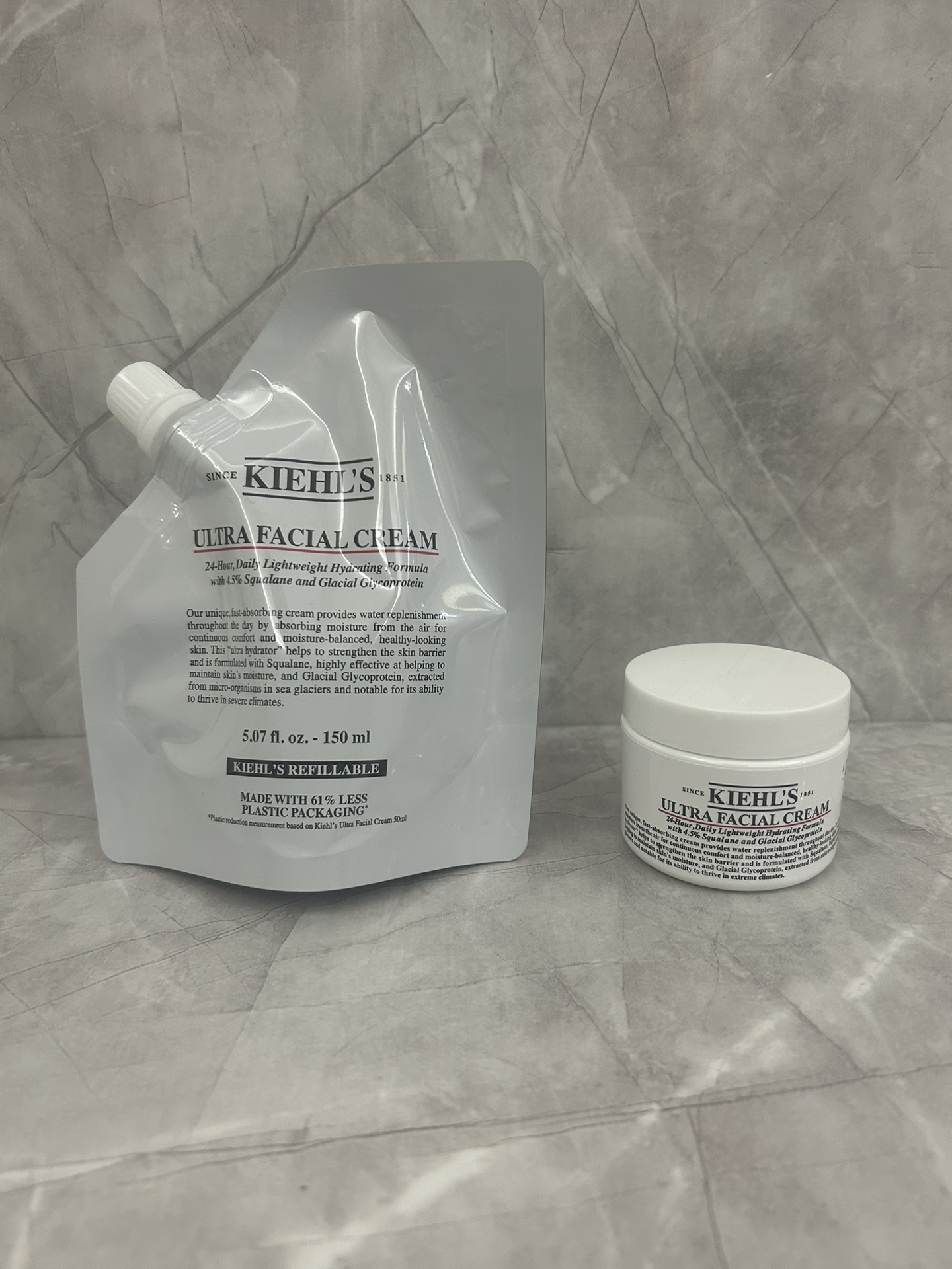 85💰
科颜氏高保湿面霜补充装套装！内含：高保湿面霜50ml，高保湿补充装150ml。