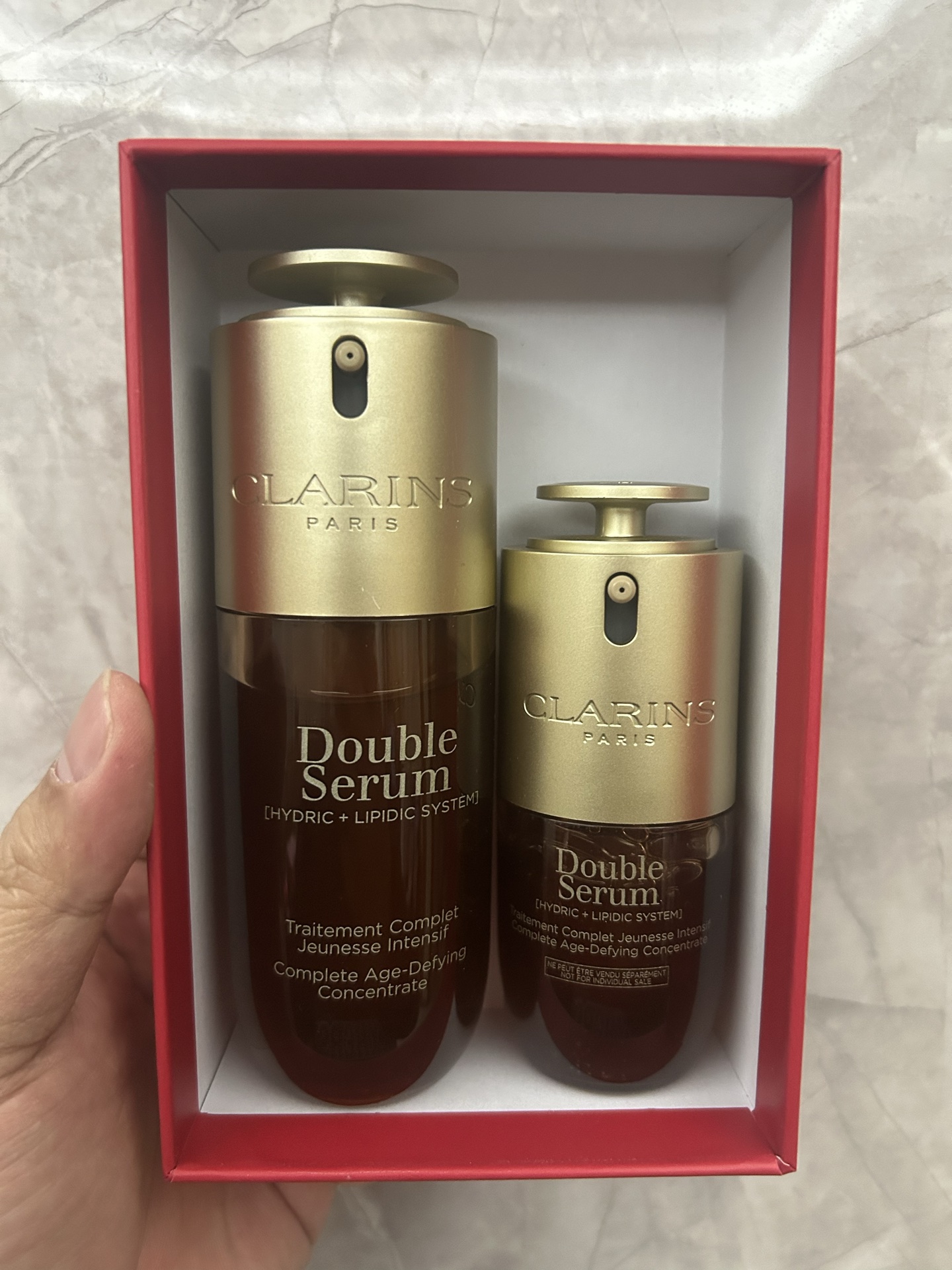 专/130💰
娇韵诗双萃精华九代豪华套装！内含：买75ml送30ml。