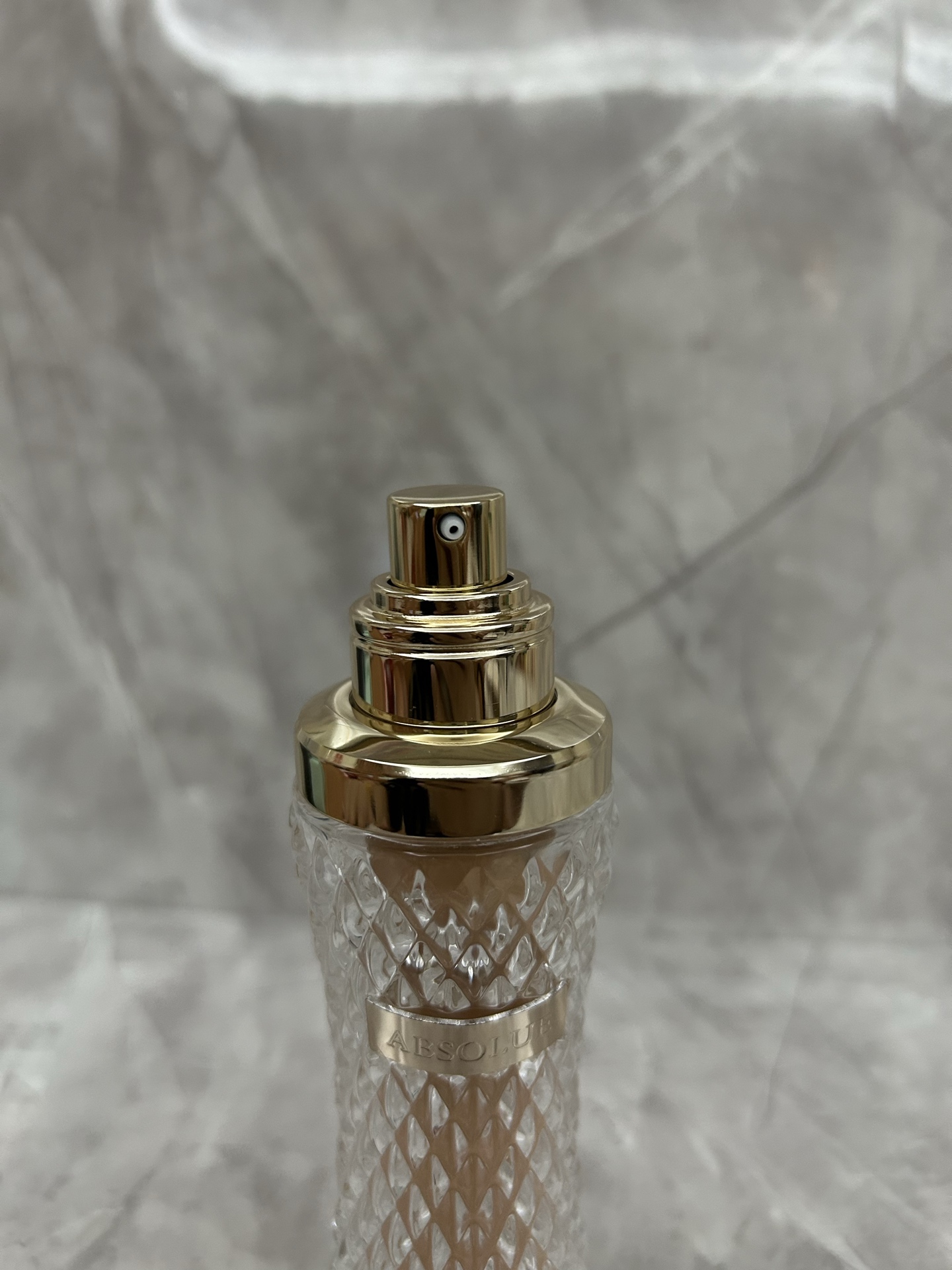 通/135💰
兰蔻箐纯粉底液新版明通版35ml！色号：90#，100#，110#。