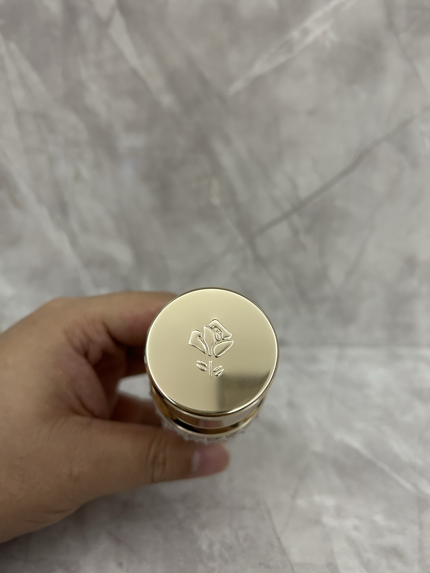 通/135💰
兰蔻箐纯粉底液新版明通版35ml！色号：90#，100#，110#。