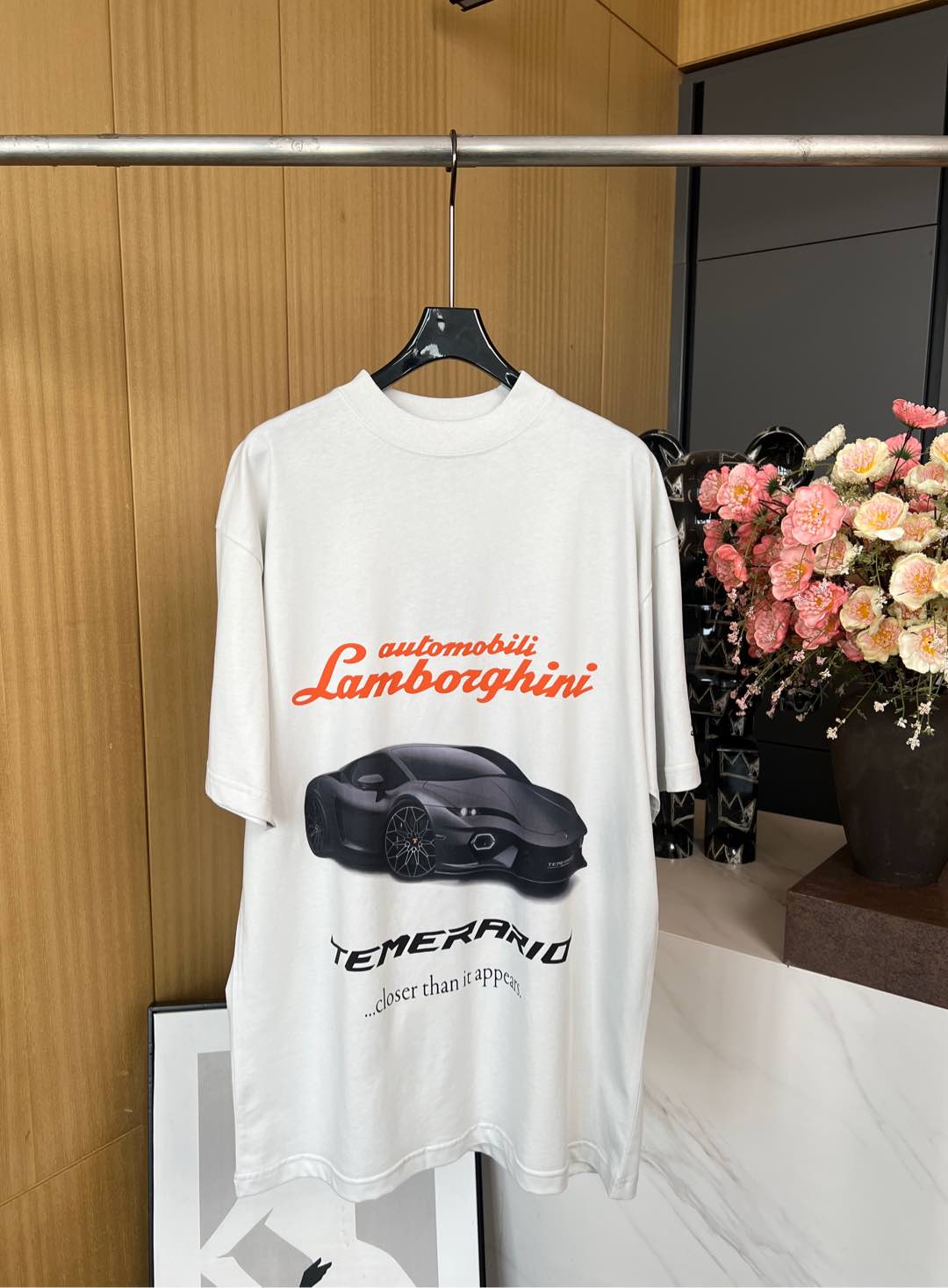 NO:312782,ALENCIAGA Early Spring New Automobili Lamborghini Co-branded series printed short-sleeved T-shirt, Automobili Lamborghini print (Conley machine) printed on the front, wash fading effect, loose style, same style for men and women, SML,,tom ford, T-shirt,tees, t-shirt,alexander wang19860909ALENCIAGA 早春新款 Automobili Lamborghini联名系列印花短袖T恤、正面印有Automobili Lamborghini印花（康利机）、水洗褪色效果、宽松版型 男女同款 码数SML,,tom ford,T-shirt,tees，t-shirt,alexander wang,Women's clothing